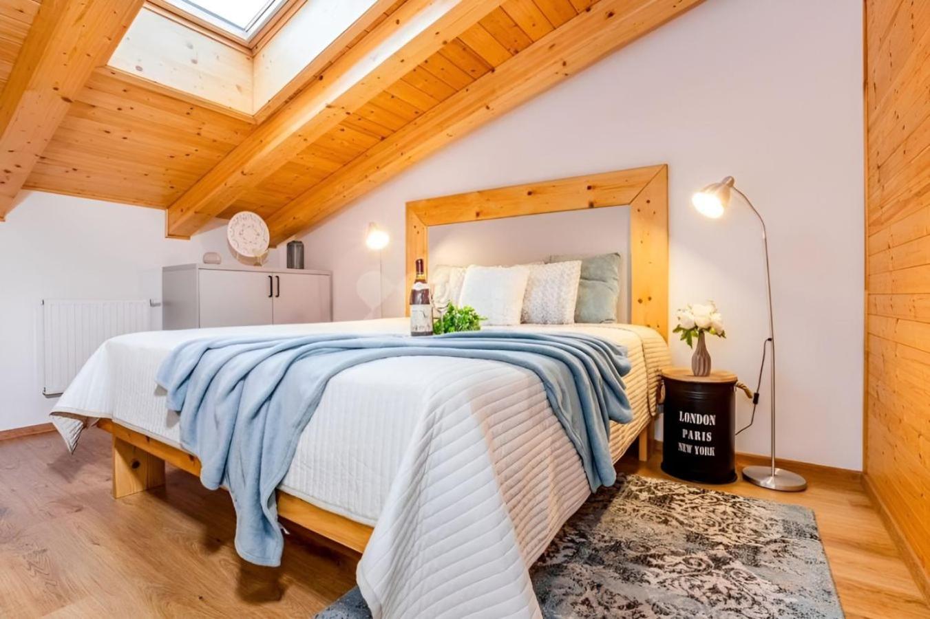 Ferienwohnung Mezonet Lipno Nad Vltavou Exterior foto